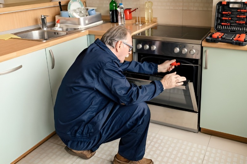 Oven & Stove repair in Pinewood